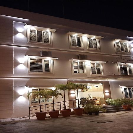 Phoenix Holidays Kochi Exterior photo