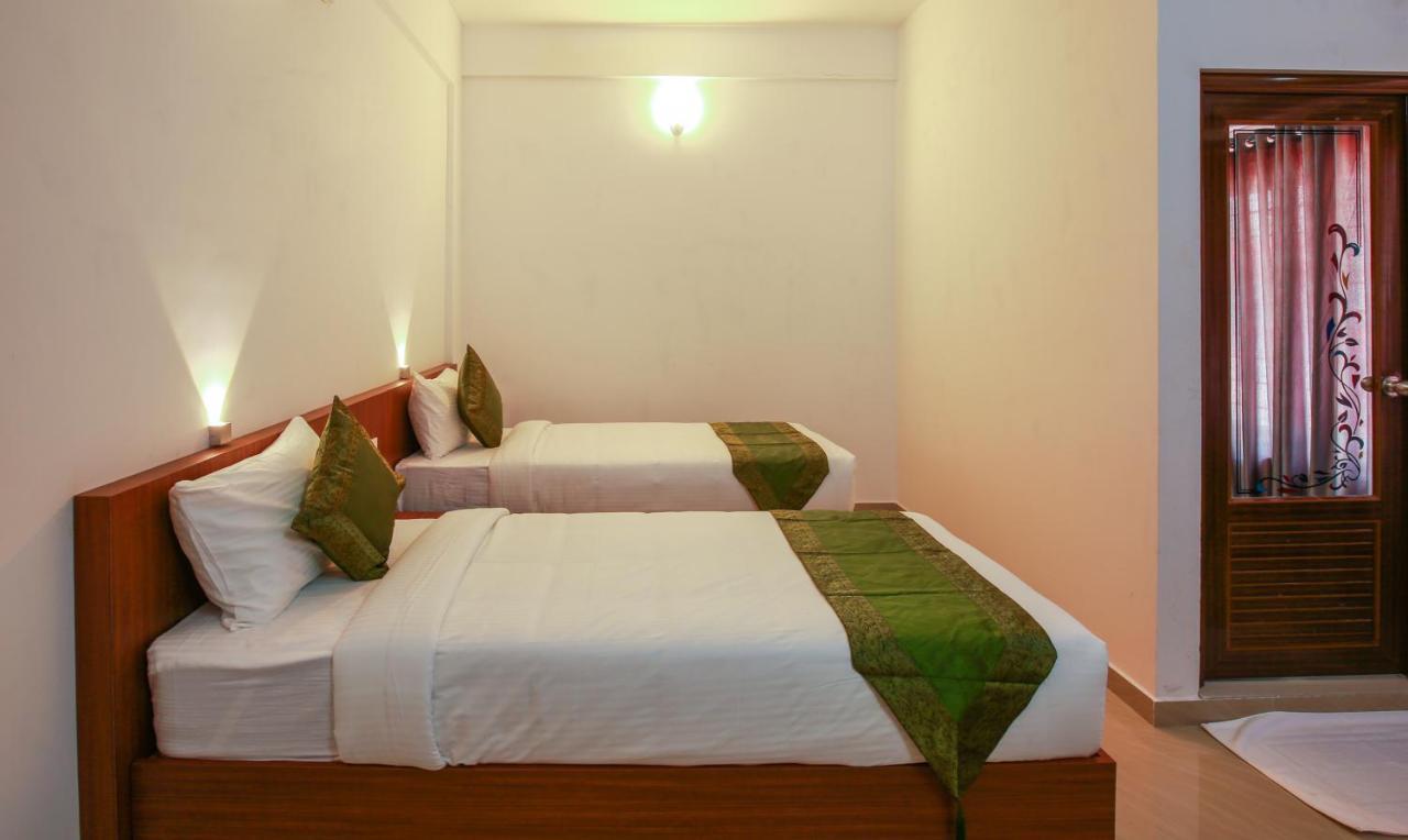 Phoenix Holidays Kochi Exterior photo
